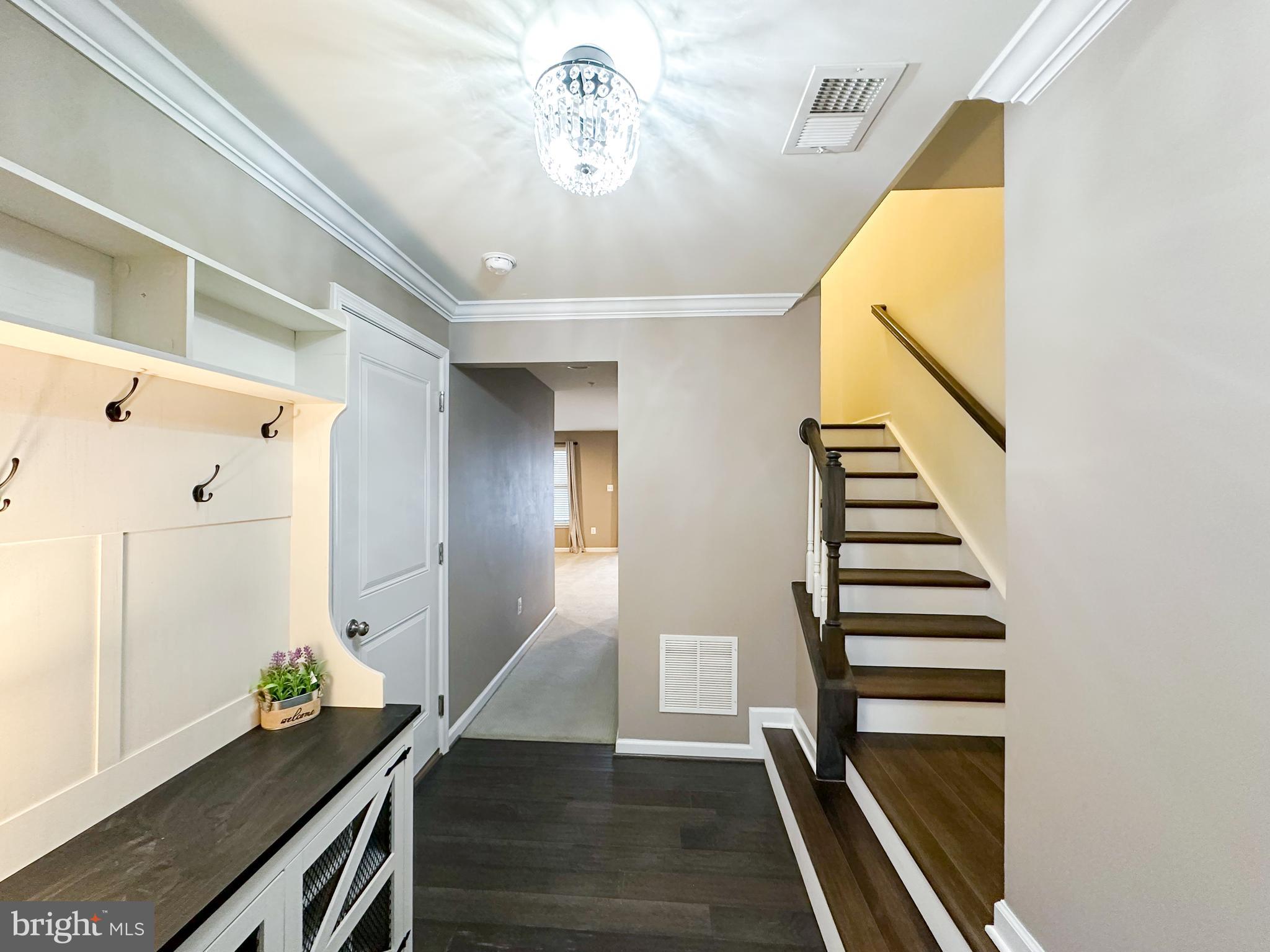 SHELTERED HARBOR - Residential