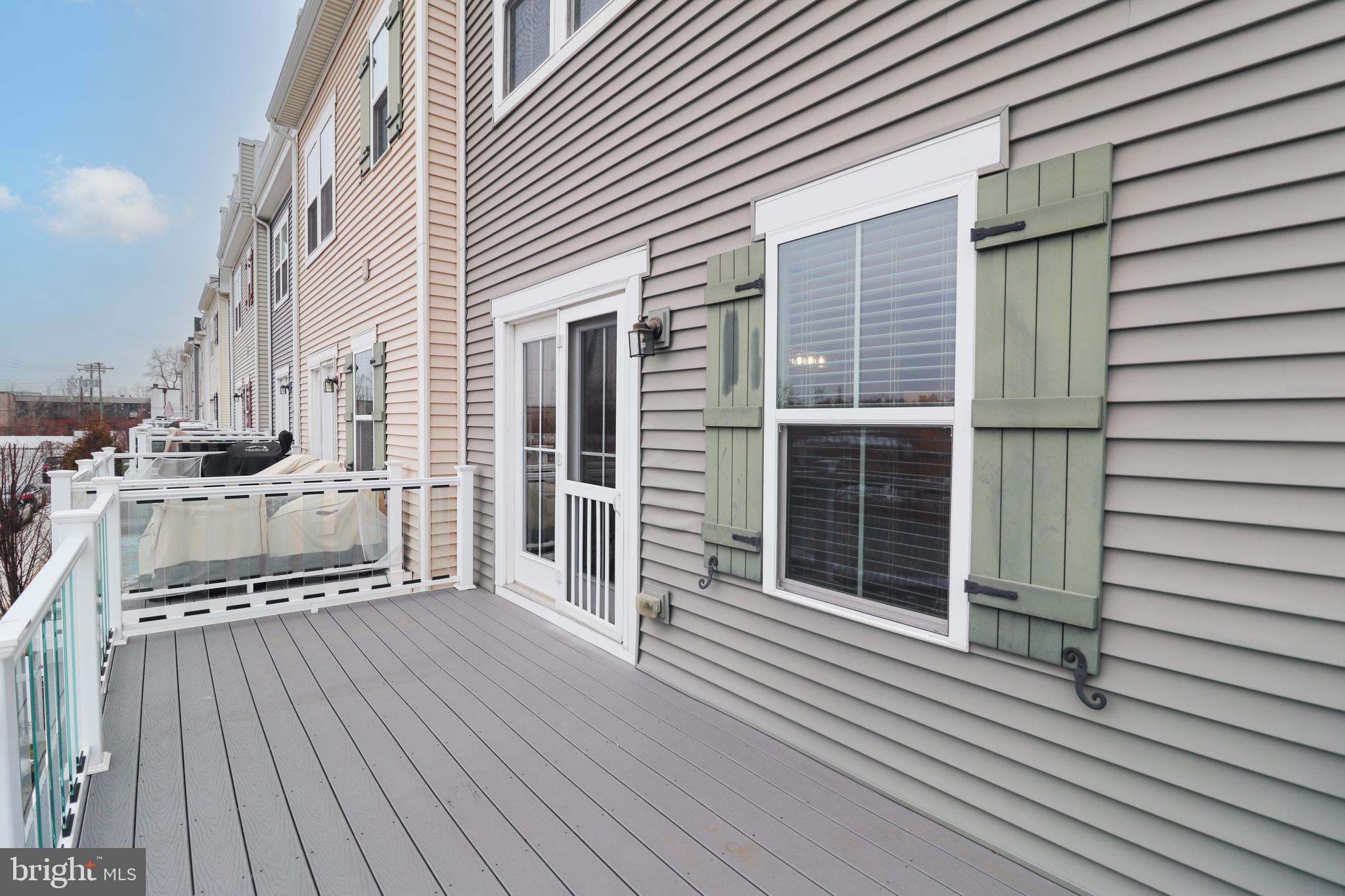 SHELTERED HARBOR - Residential