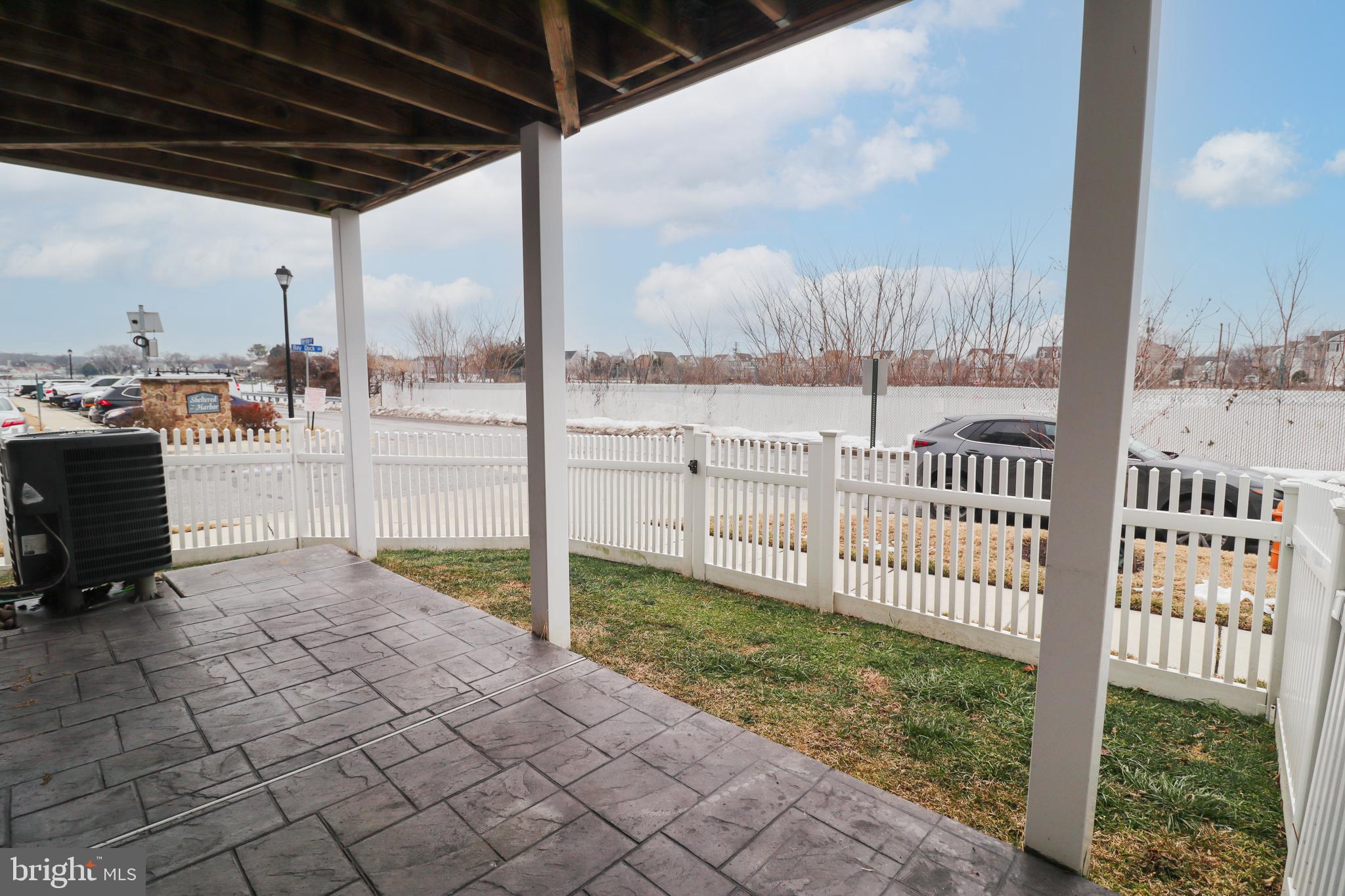 SHELTERED HARBOR - Residential