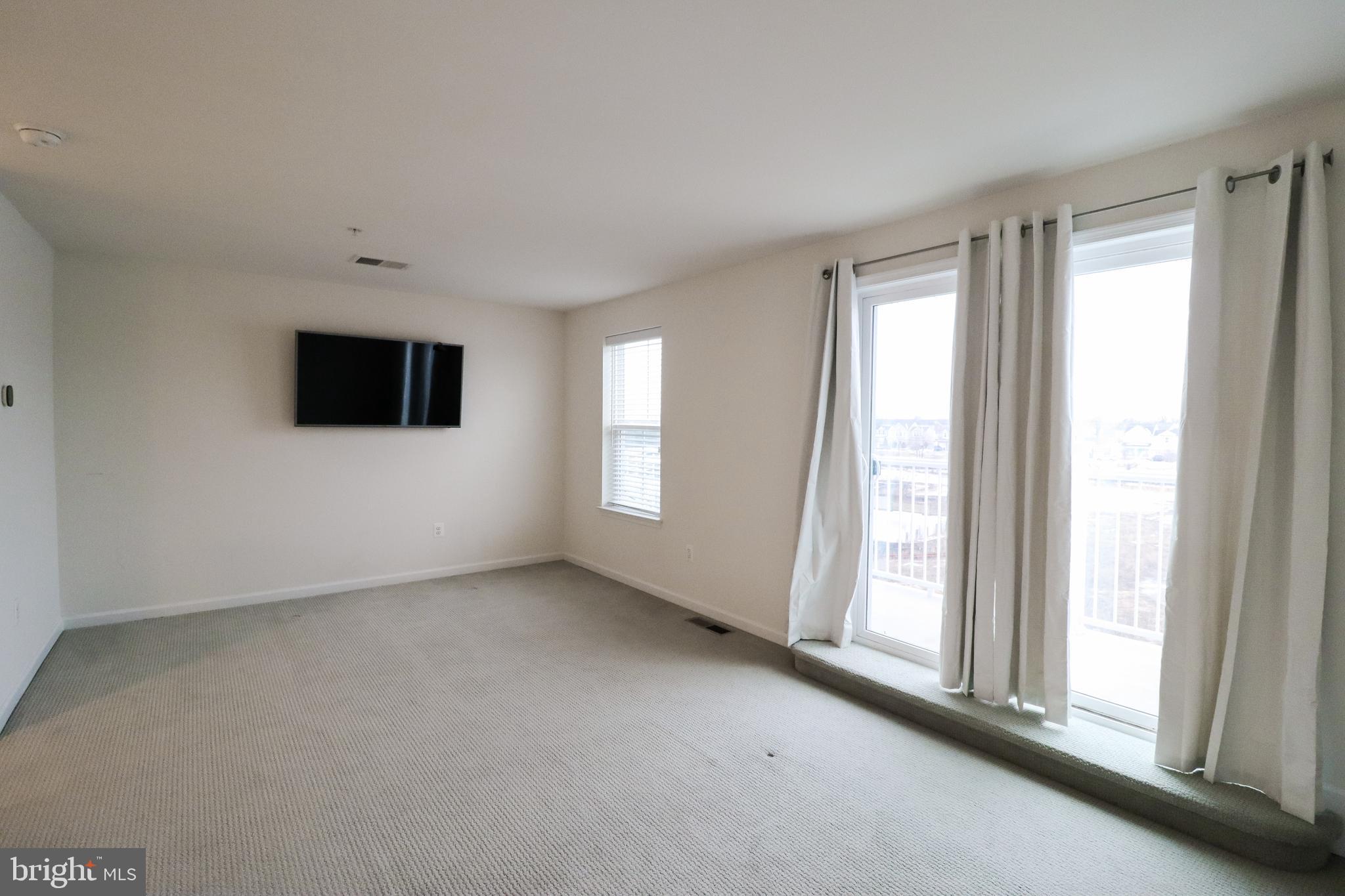 SHELTERED HARBOR - Residential