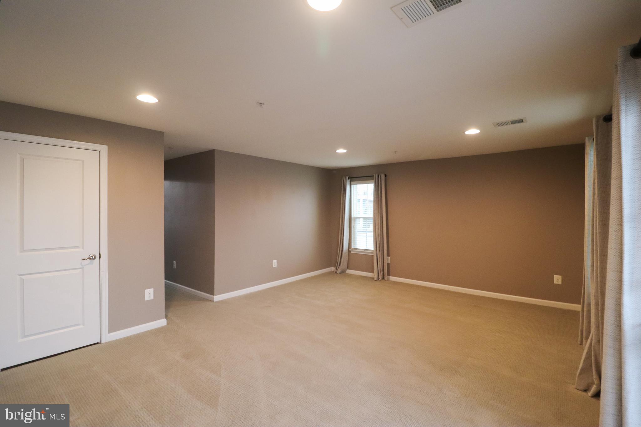 SHELTERED HARBOR - Residential