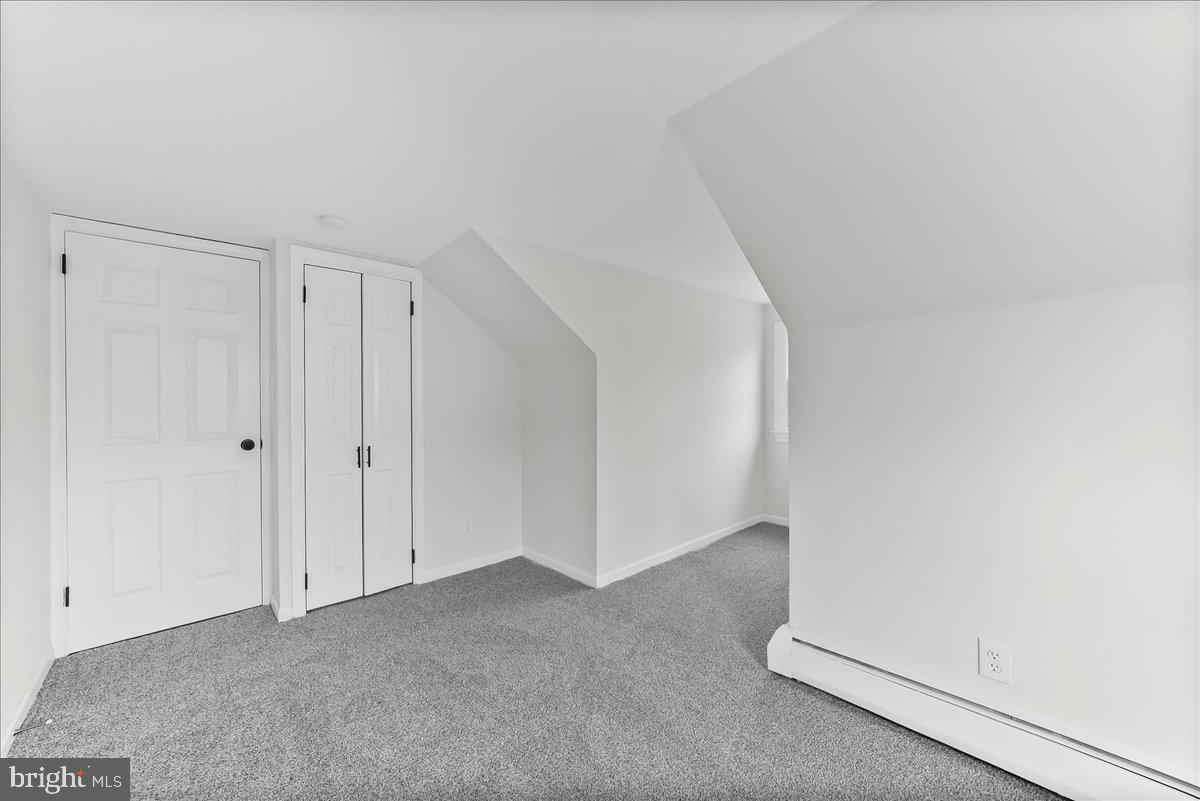 GLEN ESTS - Residential