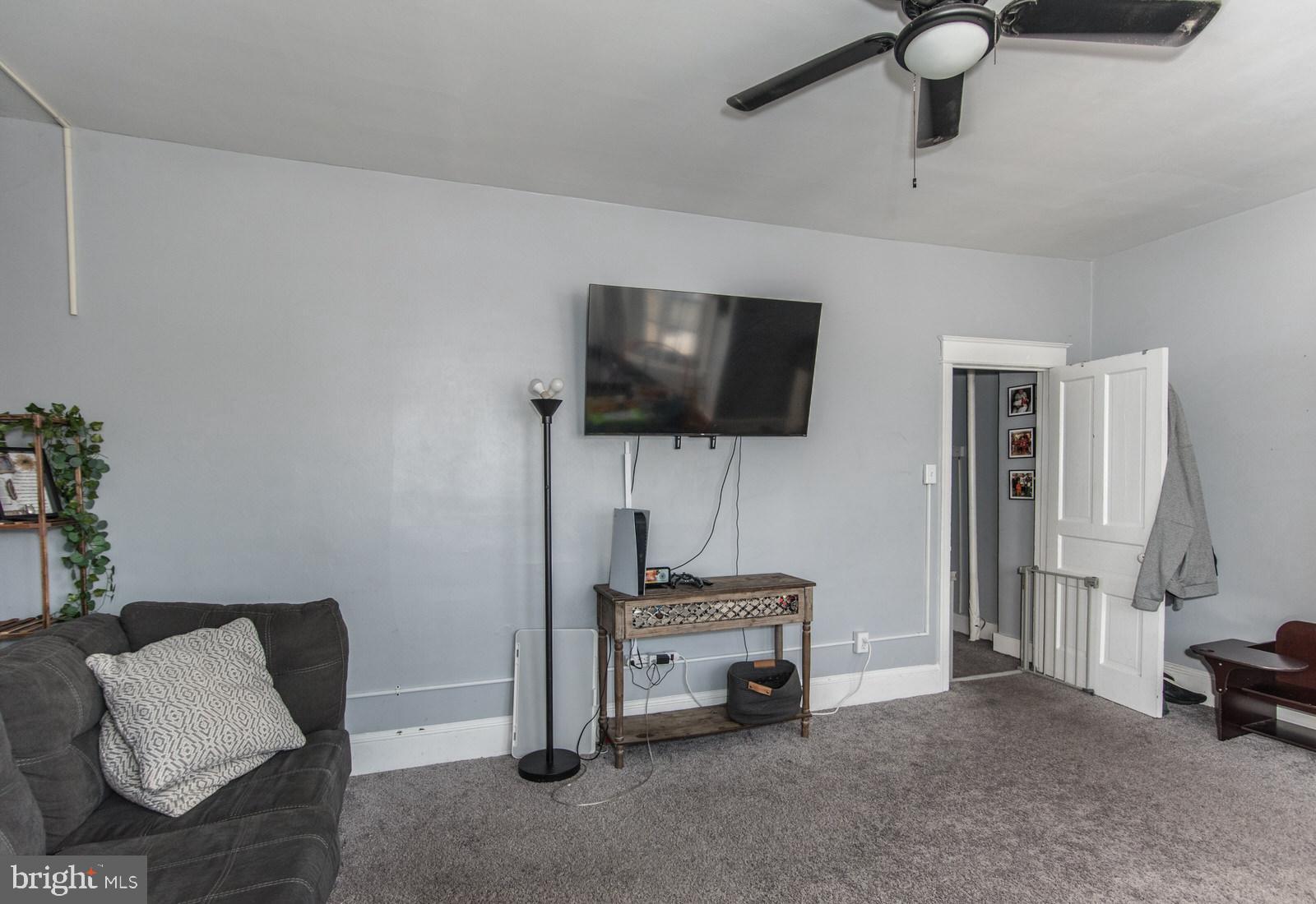 BRIDESBURG - Residential