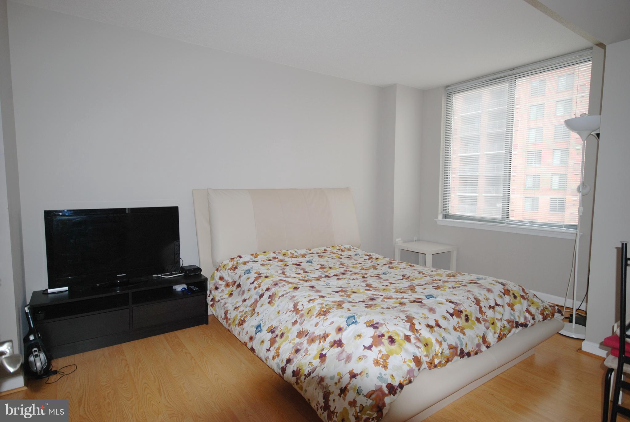 GALLERY AT WHITE FLINT - Residential Lease