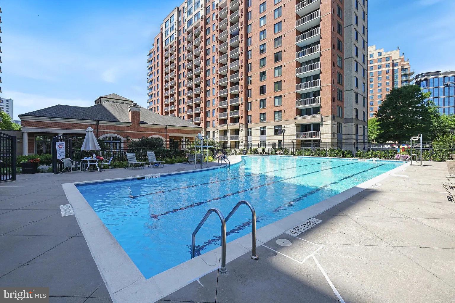 GALLERY AT WHITE FLINT - Residential Lease