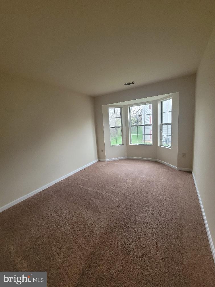 LAKESIDE CONDOS - Residential Lease