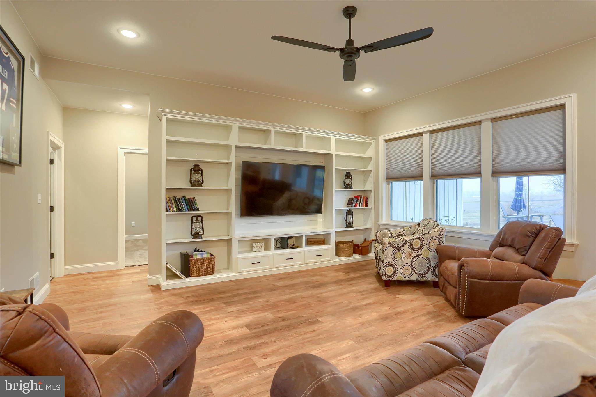 LINDENWOOD - Residential