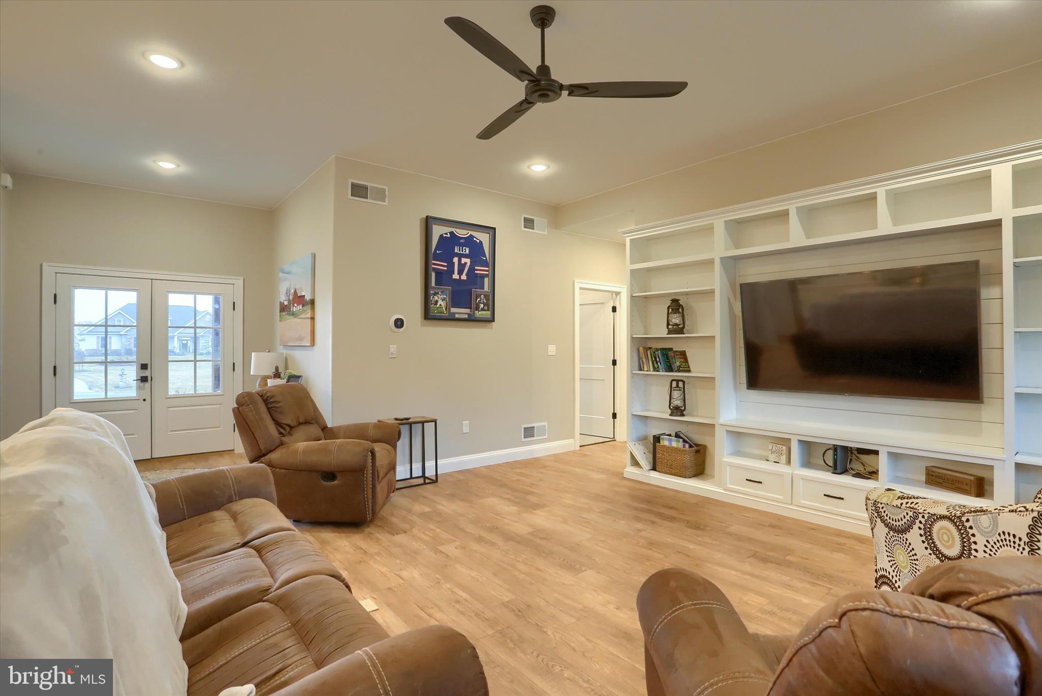 LINDENWOOD - Residential