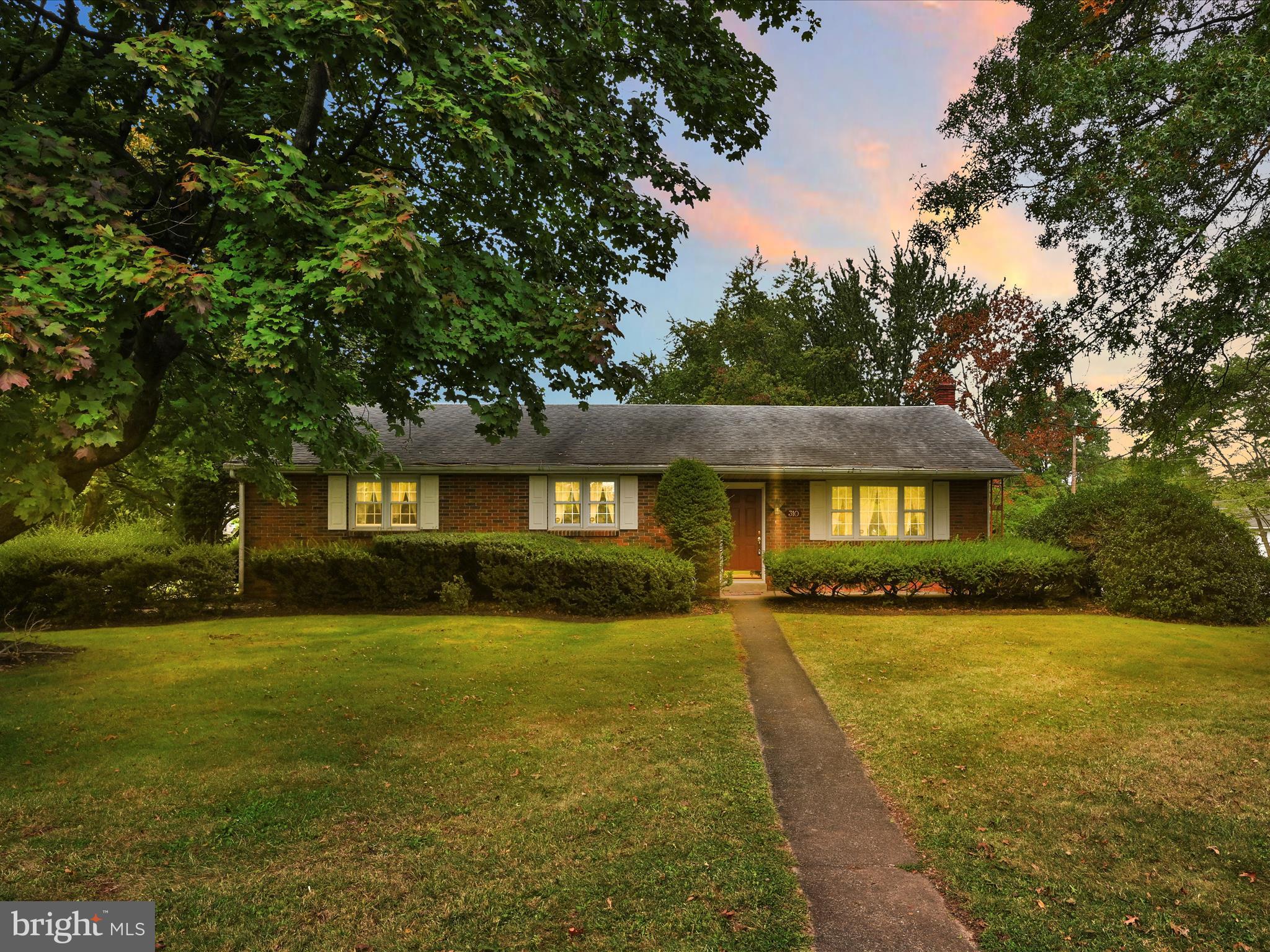 THE RIDGE - Residential