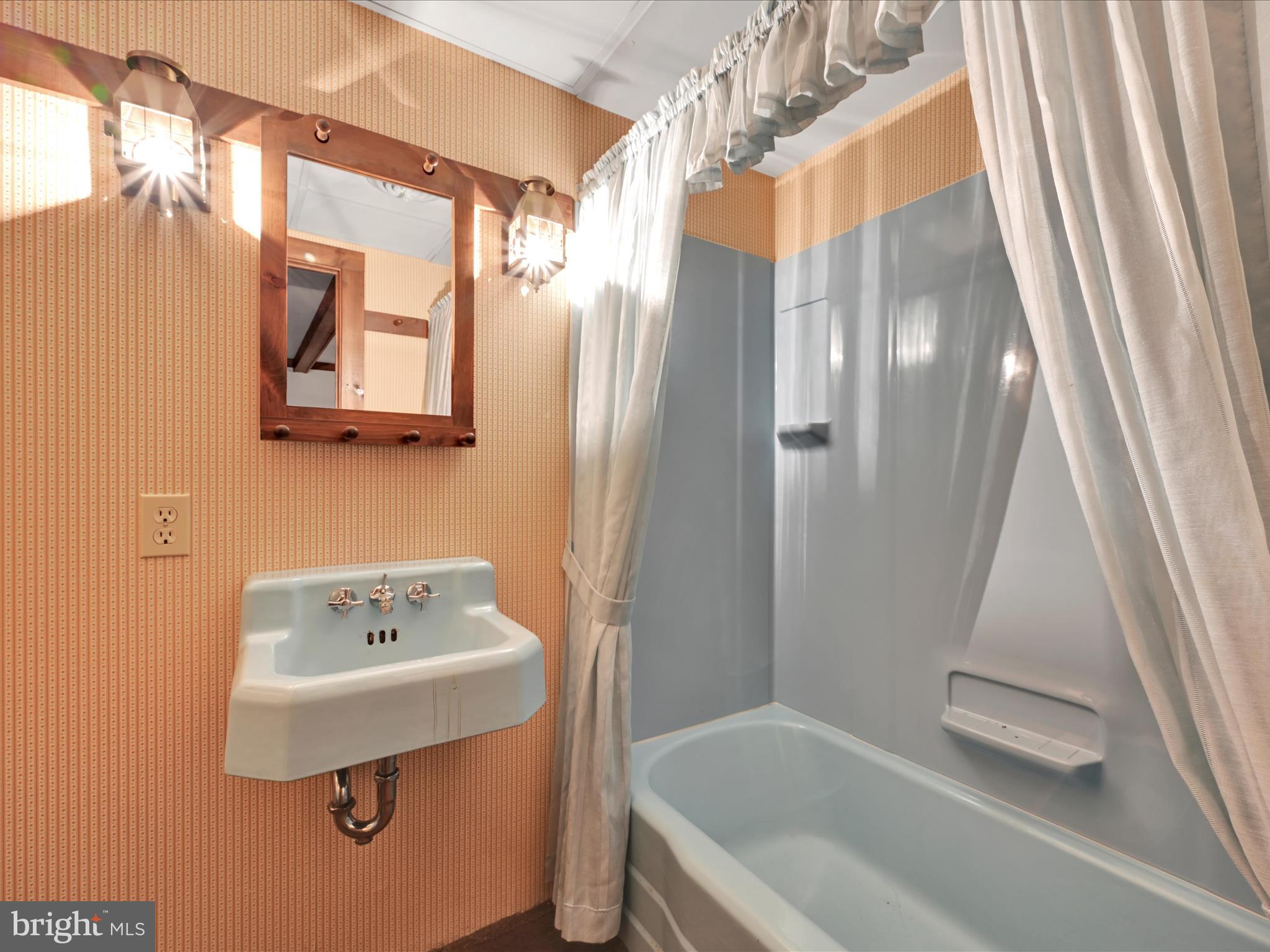 THE RIDGE - Residential