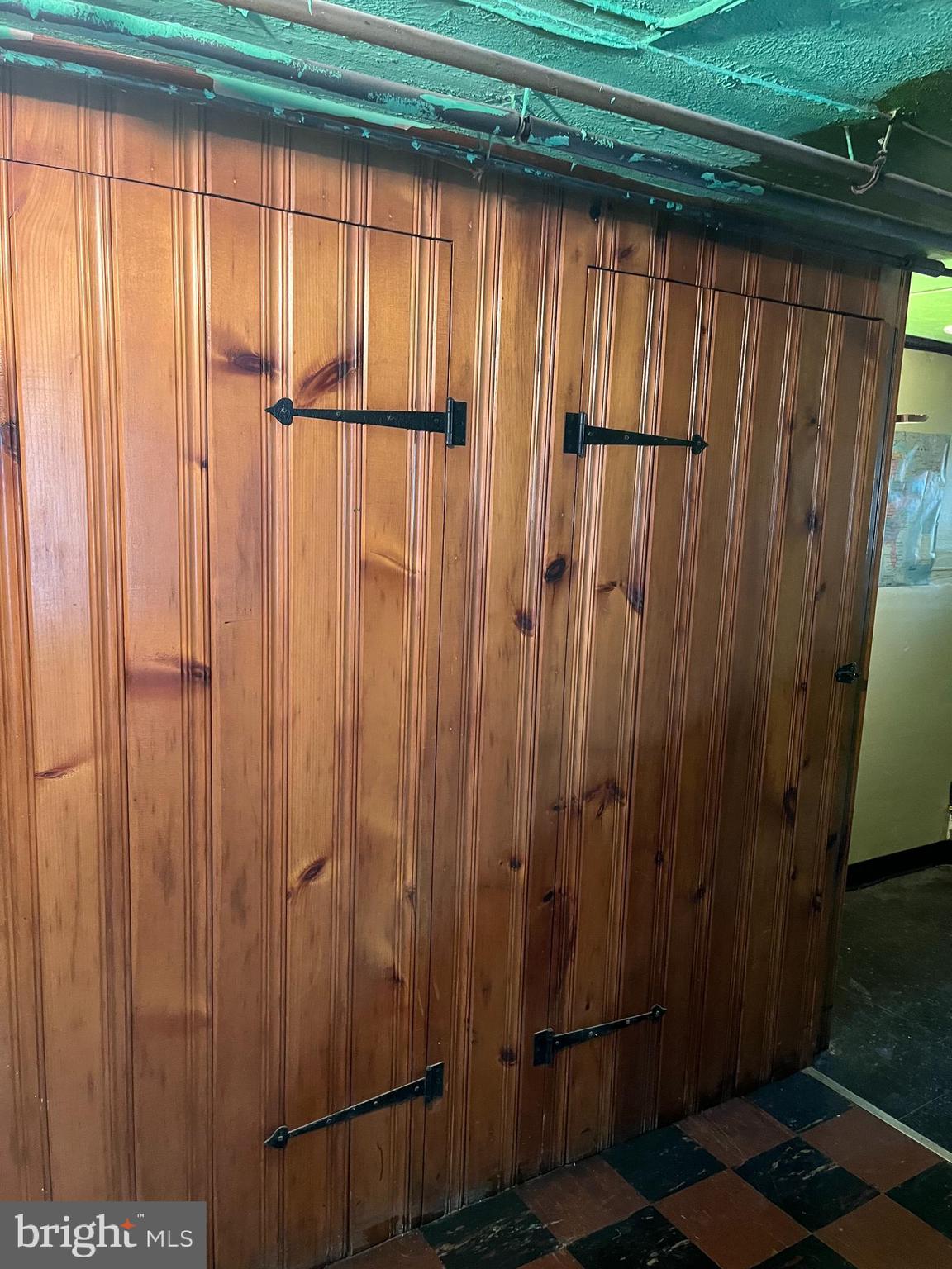 WEST OAK LANE - Residential