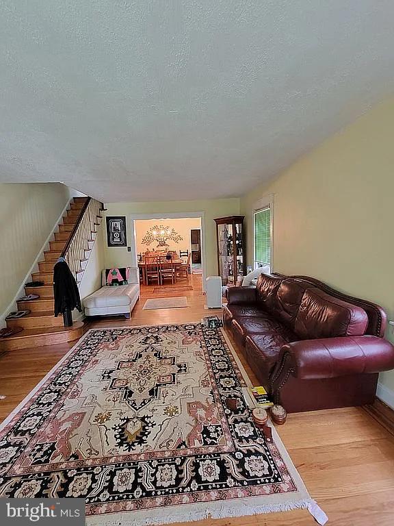 WEST OAK LANE - Residential