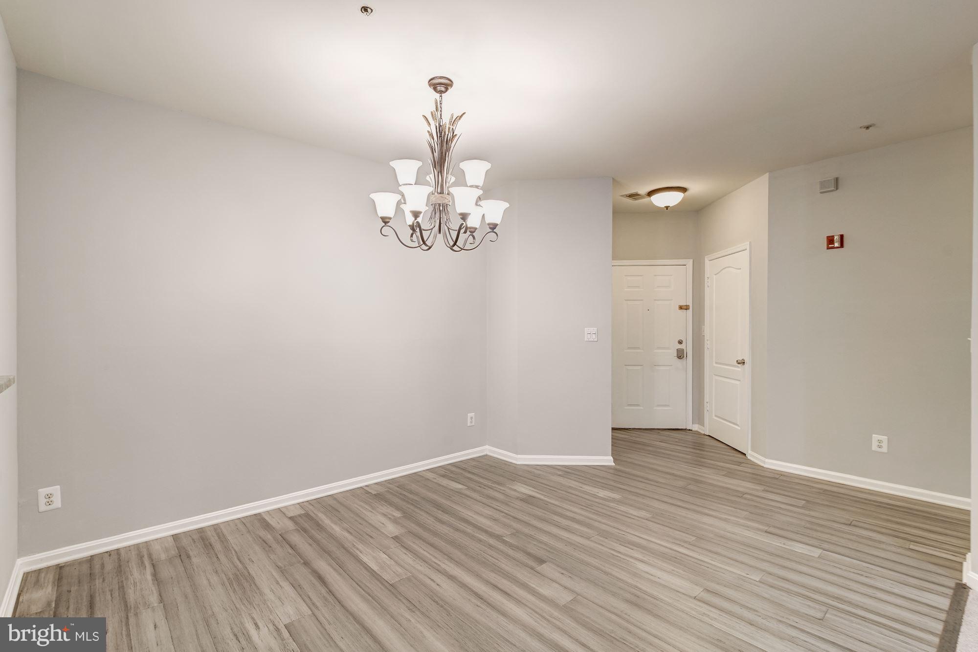 CARDINAL PLACE - Residential