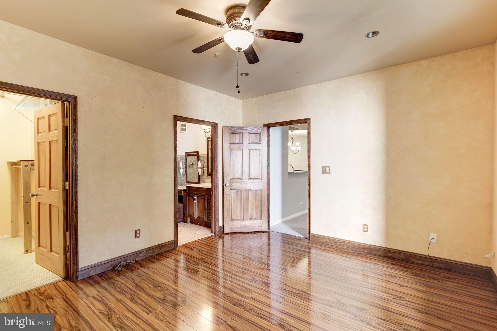 CARDINAL PLACE - Residential