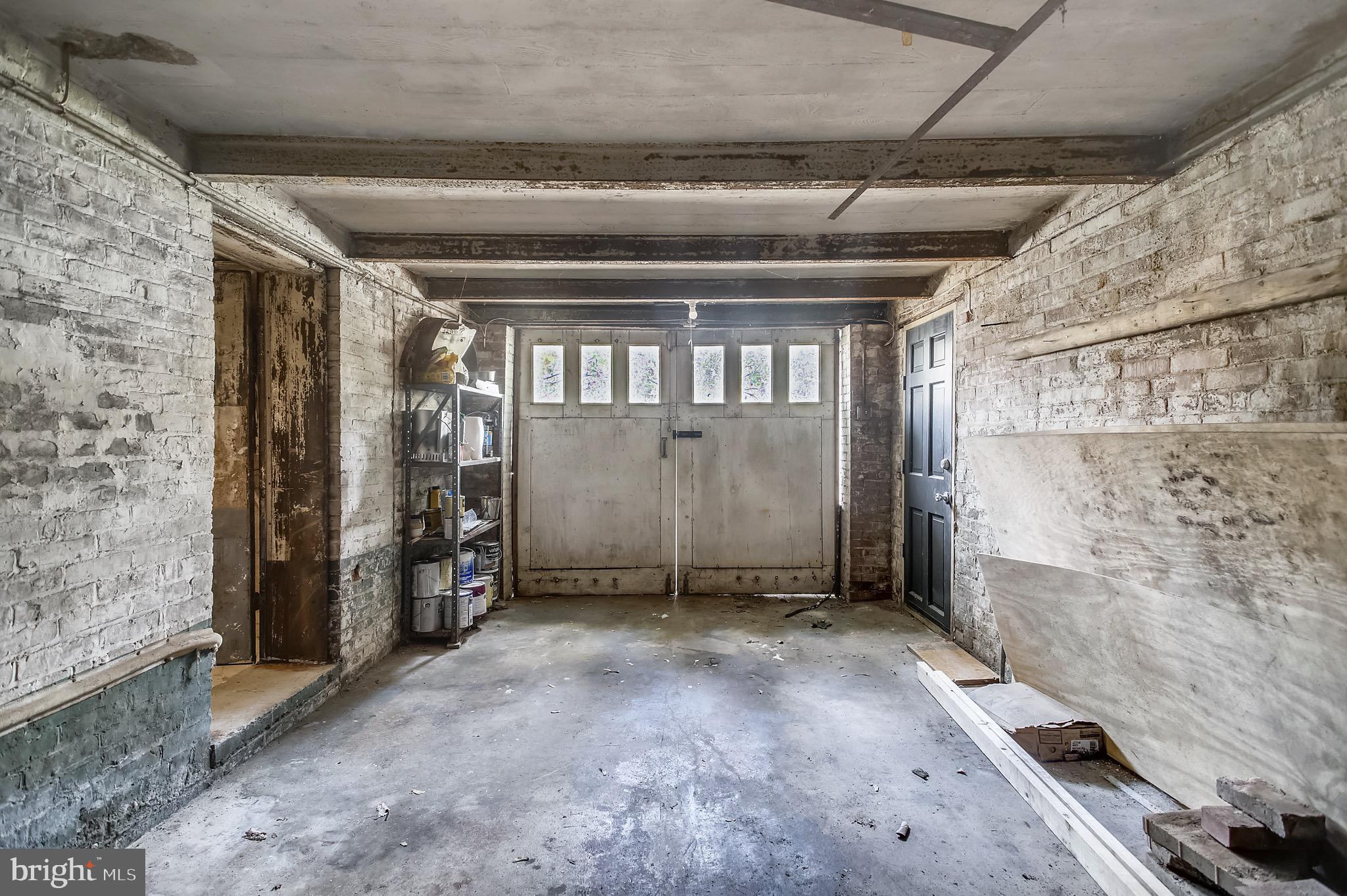 MEDFIELD - Residential