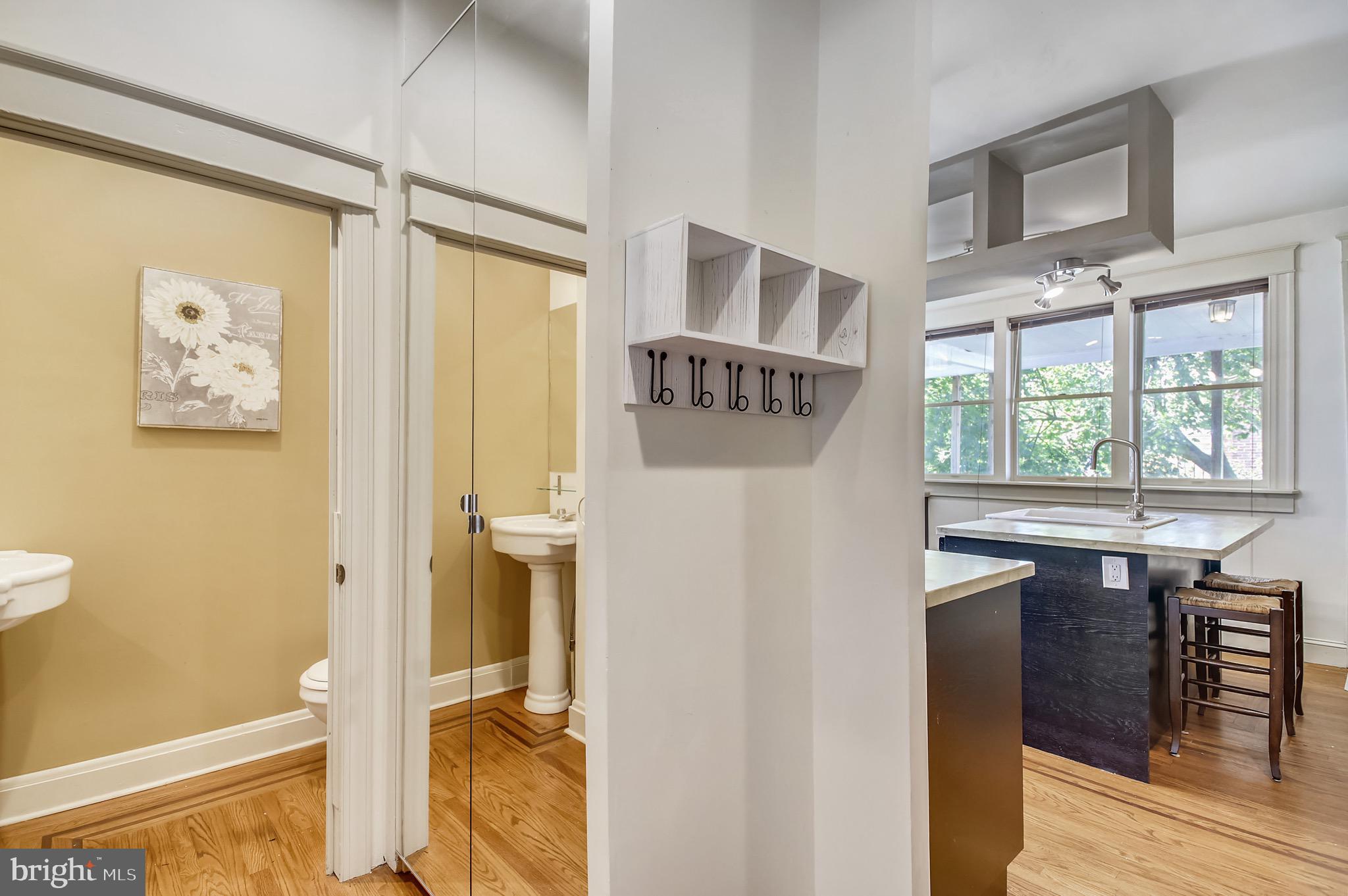 MEDFIELD - Residential