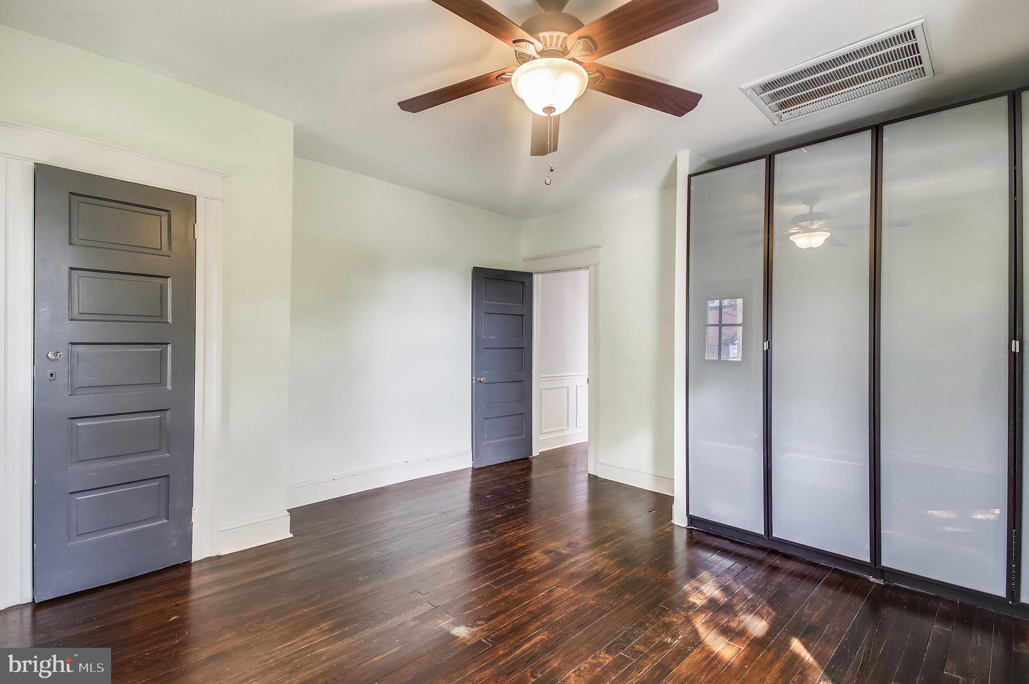 MEDFIELD - Residential