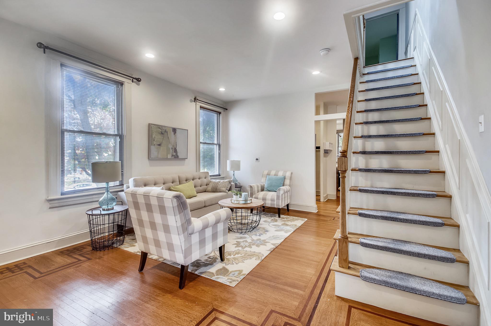 MEDFIELD - Residential