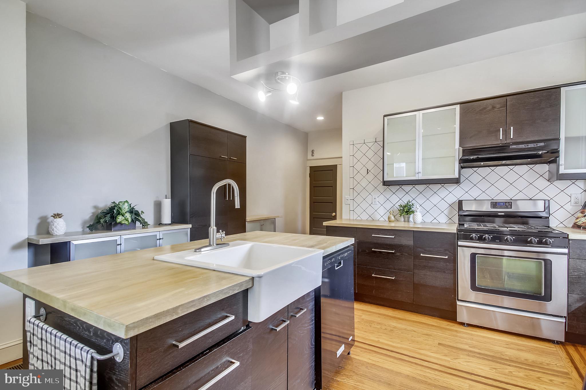 MEDFIELD - Residential