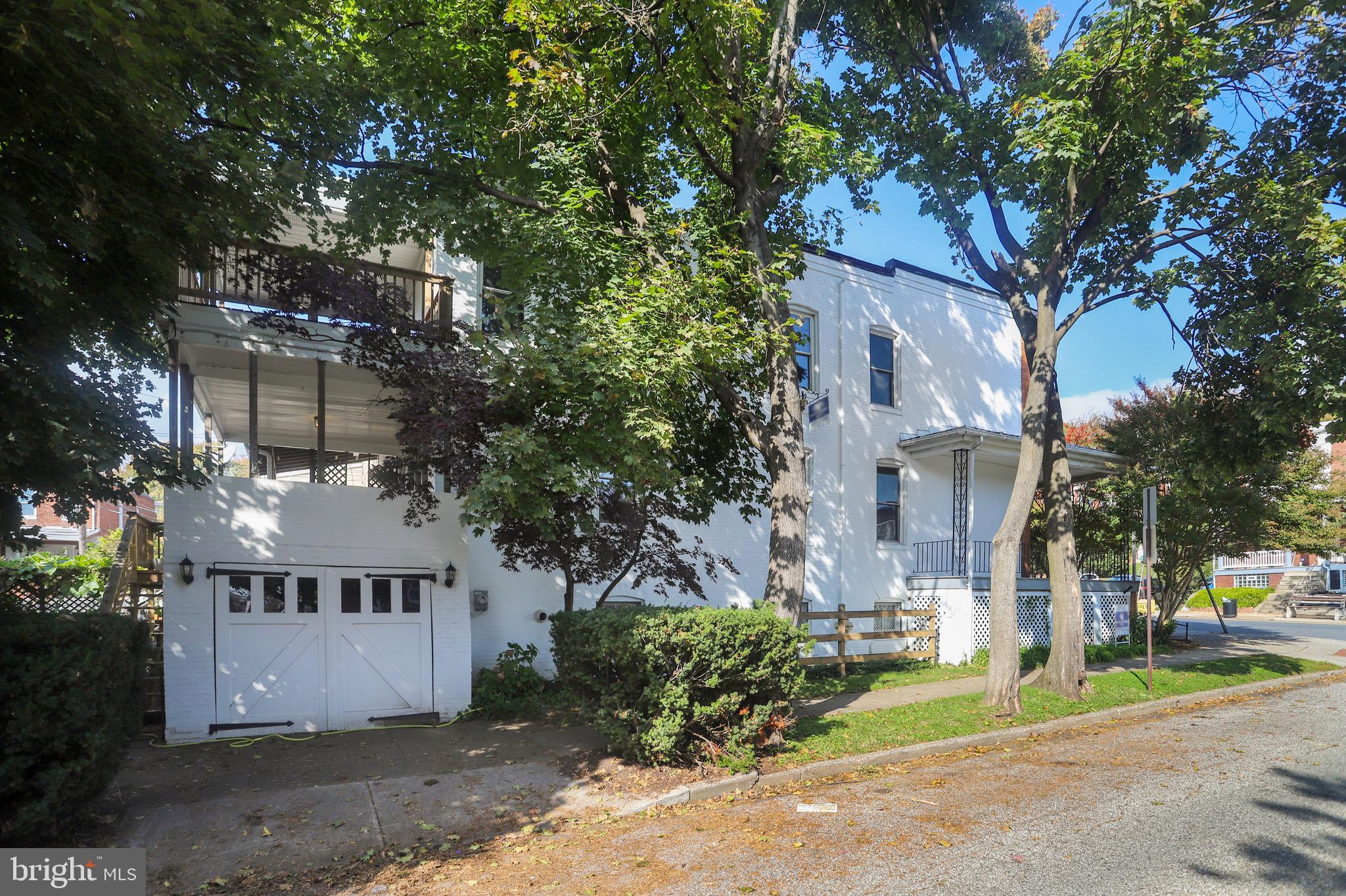 MEDFIELD - Residential