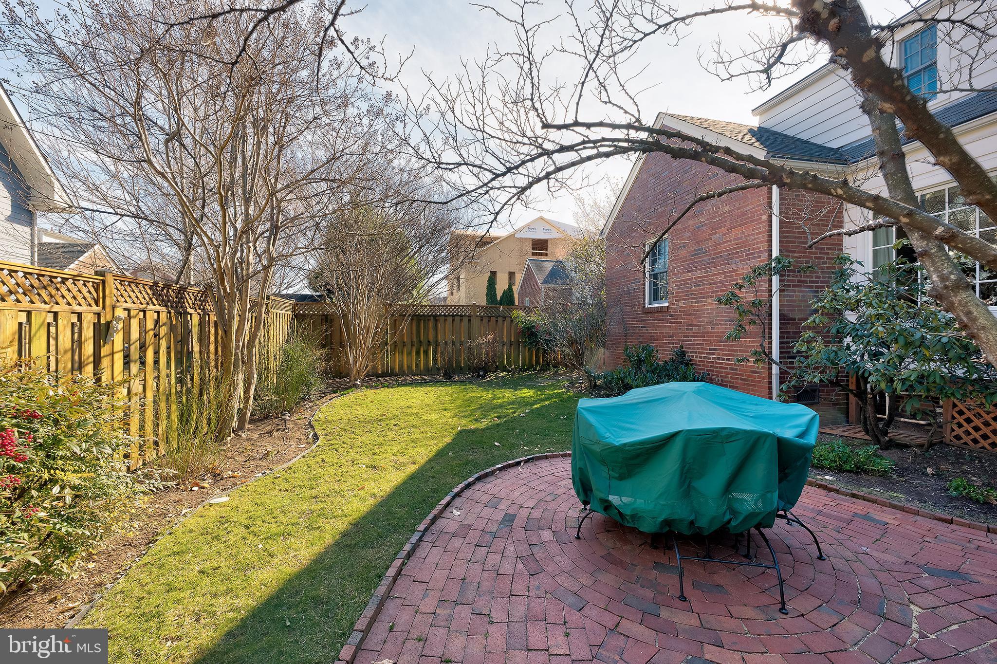 DAWSON TERRACE - Residential