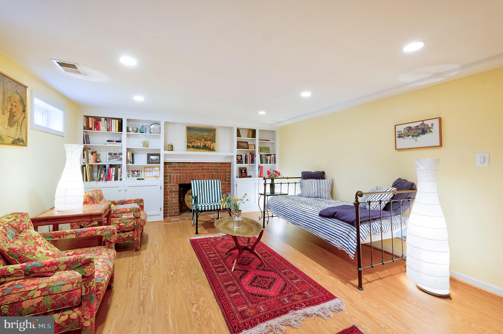 DAWSON TERRACE - Residential