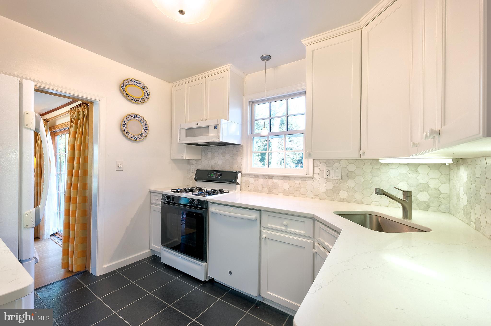 DAWSON TERRACE - Residential