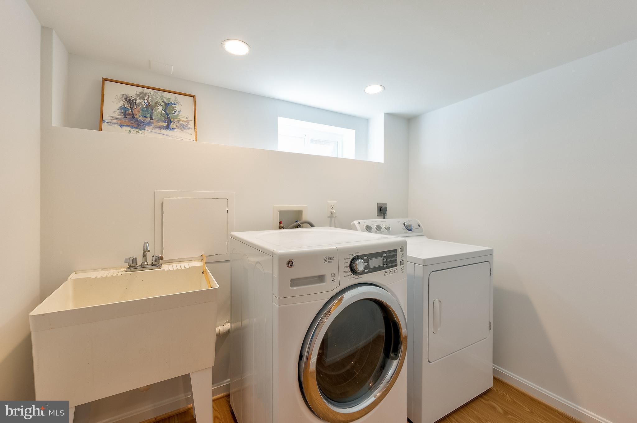 DAWSON TERRACE - Residential