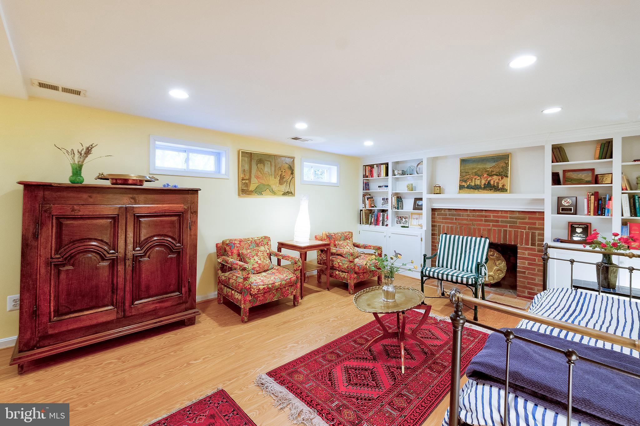 DAWSON TERRACE - Residential