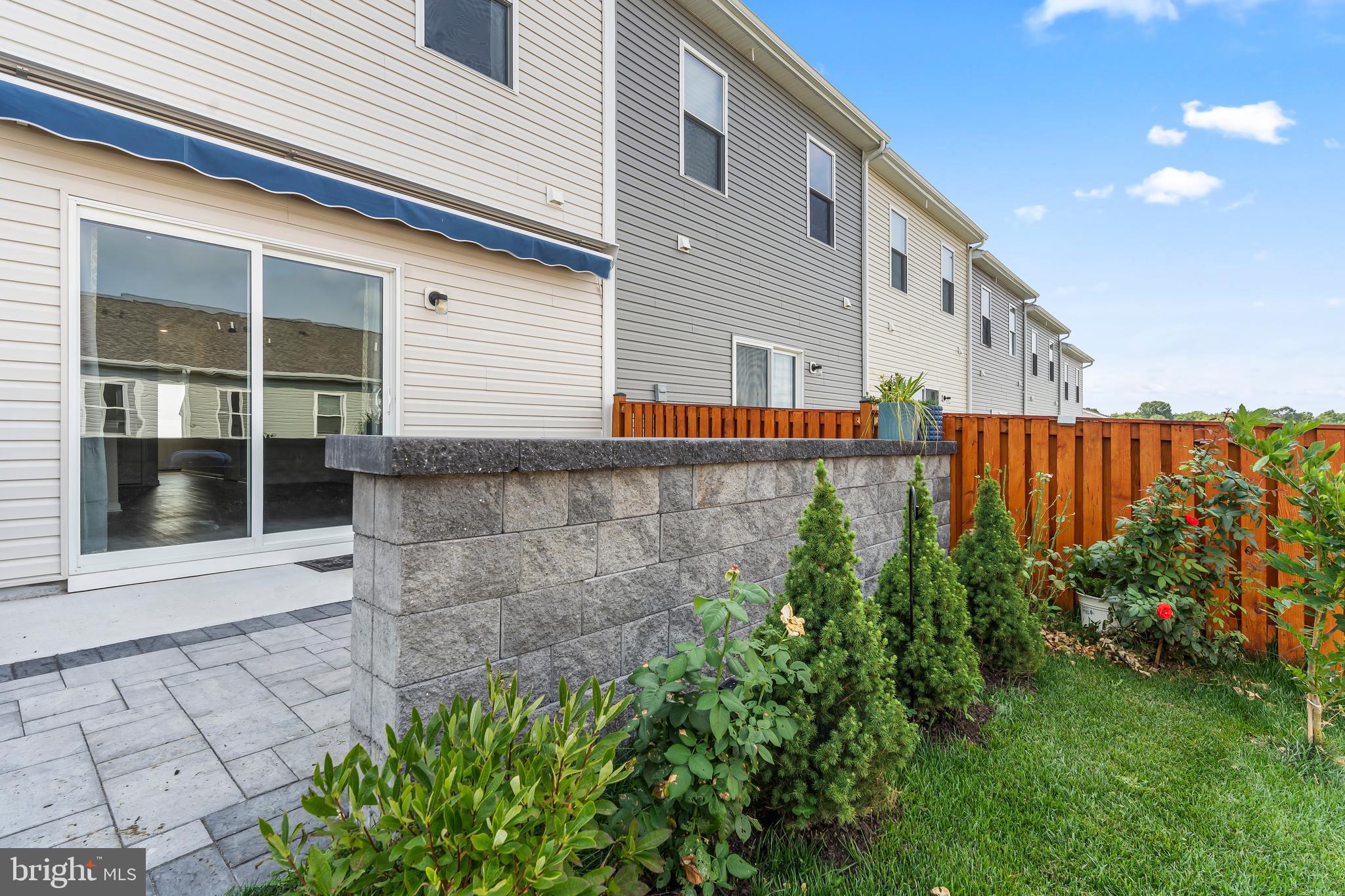 HOMEPLACE AT RIVERSIDE - Residential