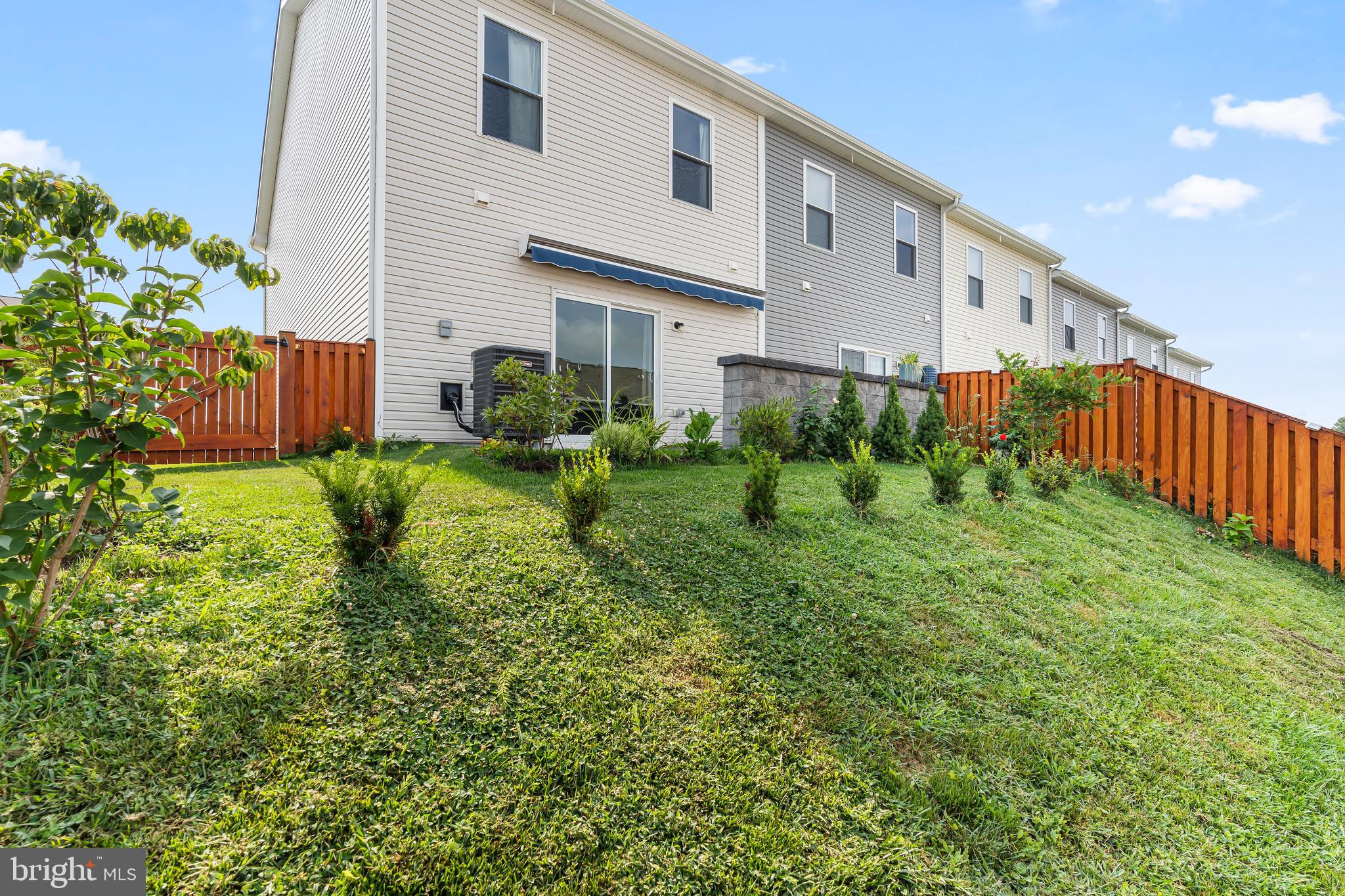 HOMEPLACE AT RIVERSIDE - Residential