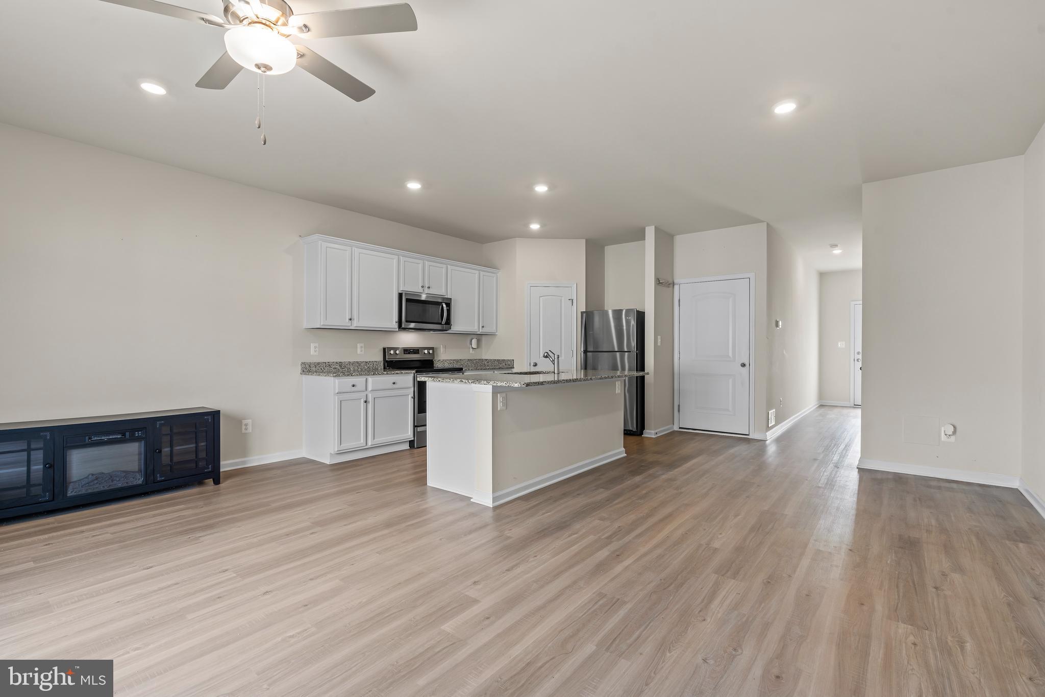 HOMEPLACE AT RIVERSIDE - Residential