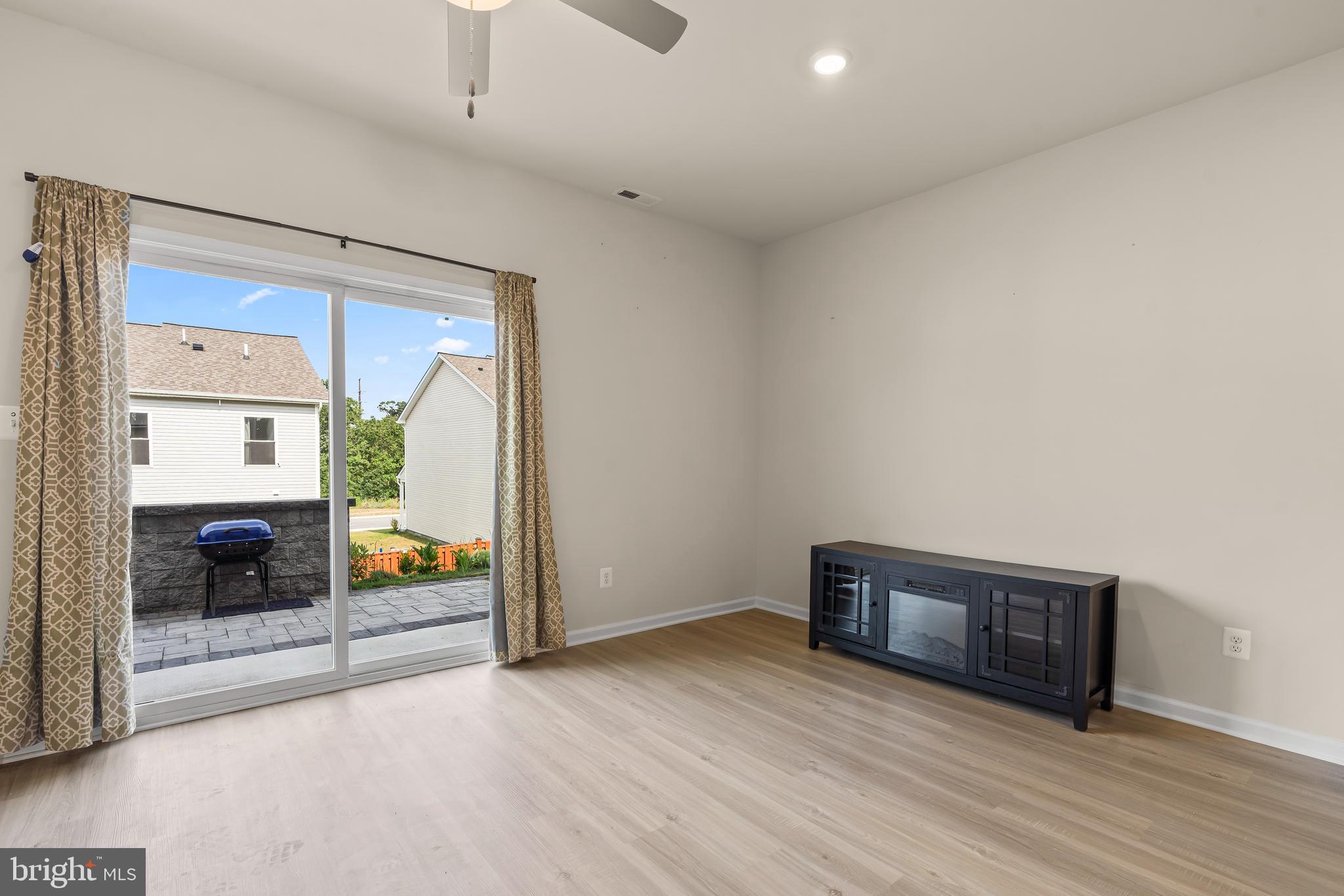 HOMEPLACE AT RIVERSIDE - Residential