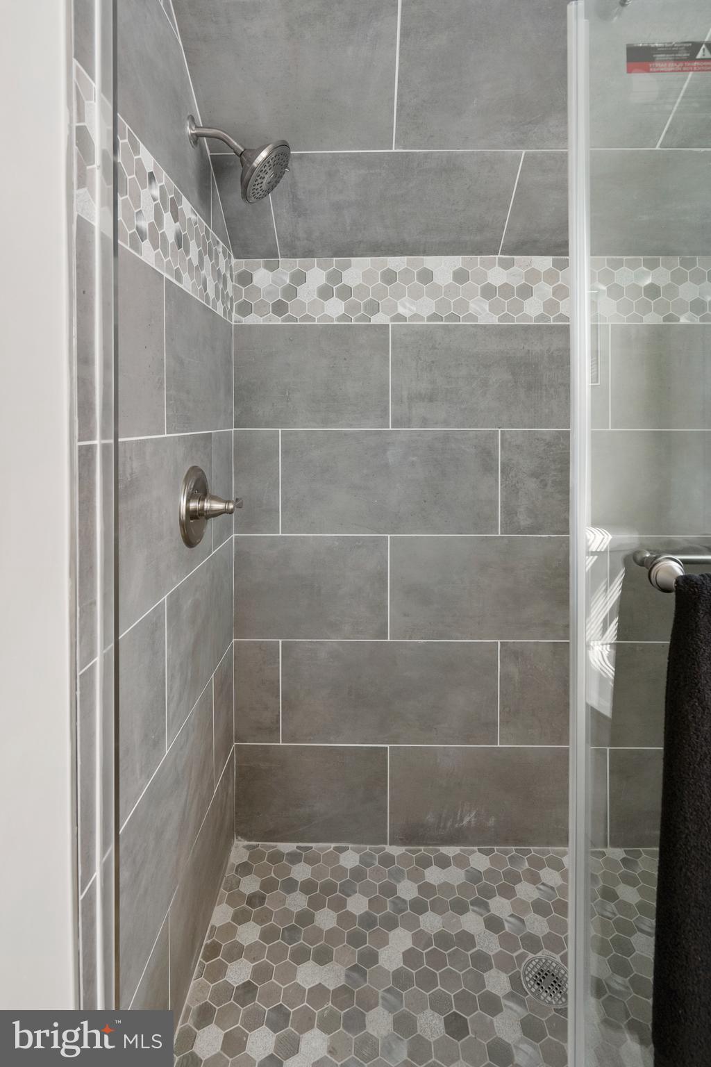 LOCHERN - Residential