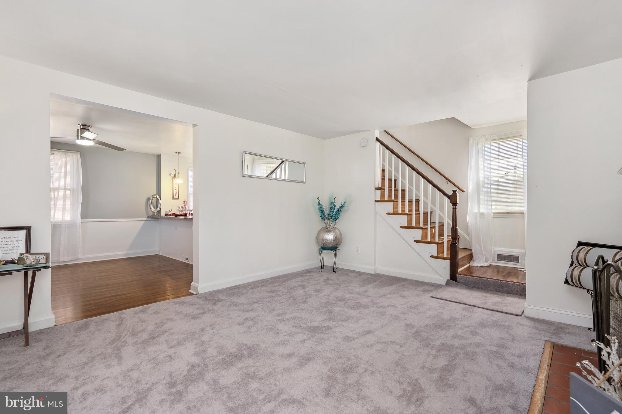 LOCHERN - Residential