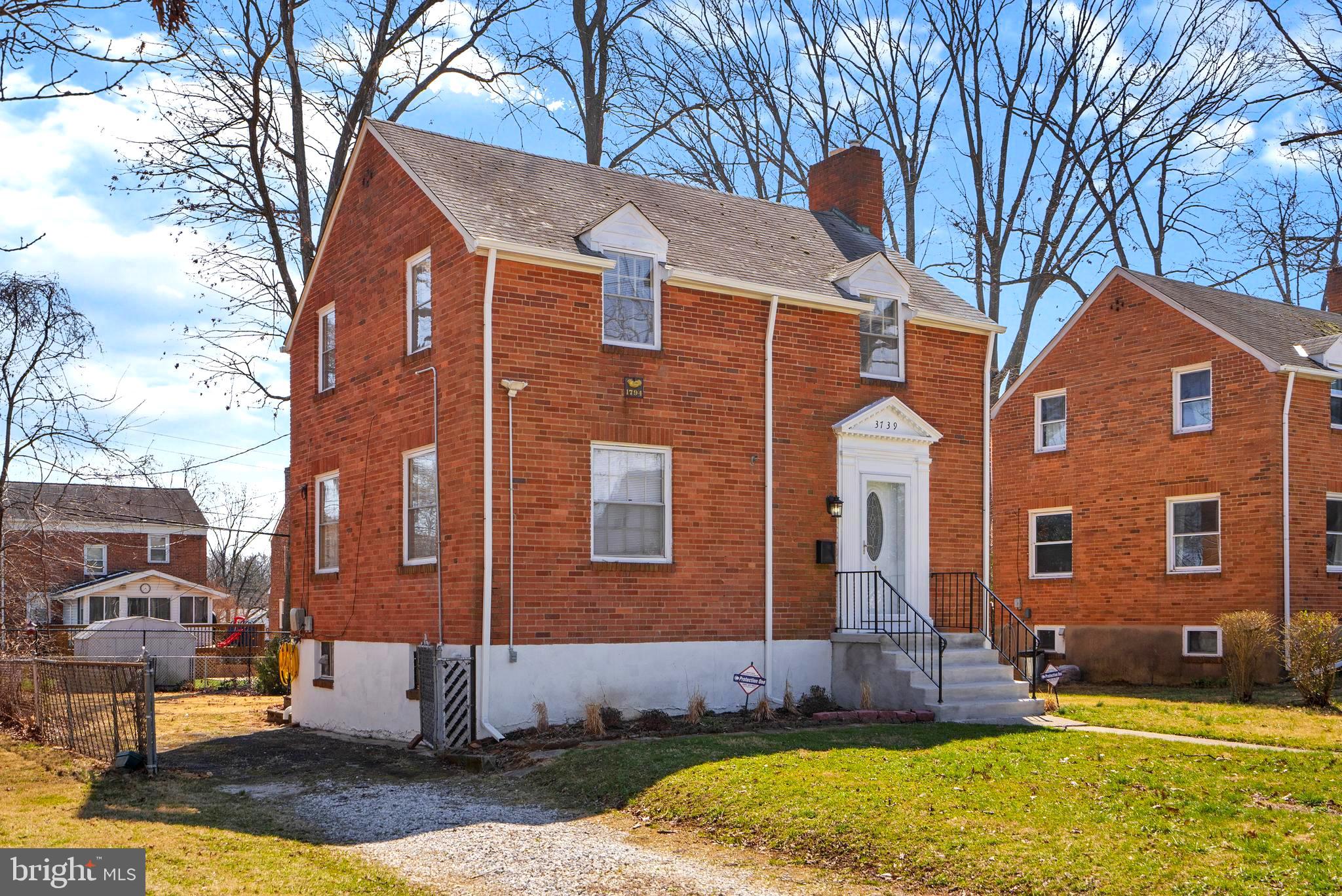 LOCHERN - Residential