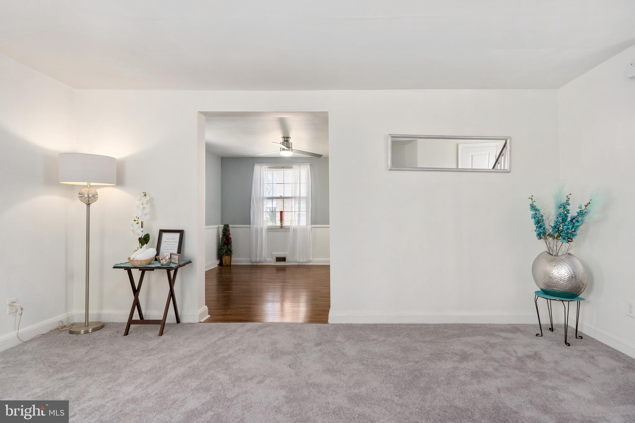 LOCHERN - Residential