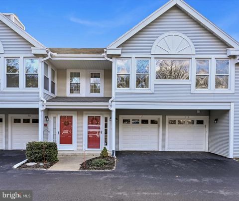 Photo of 902 Country Place Drive, LANCASTER, PA 17601 (MLS # PALA2060830)