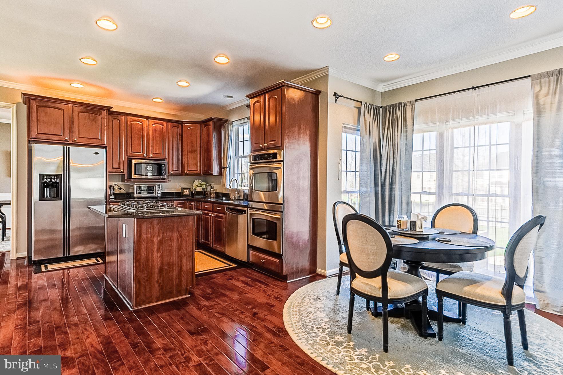 CHAPEL GROVE - Residential