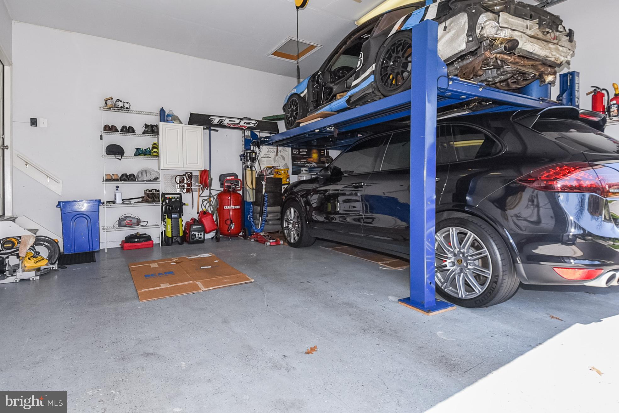 CHAPEL GROVE - Residential