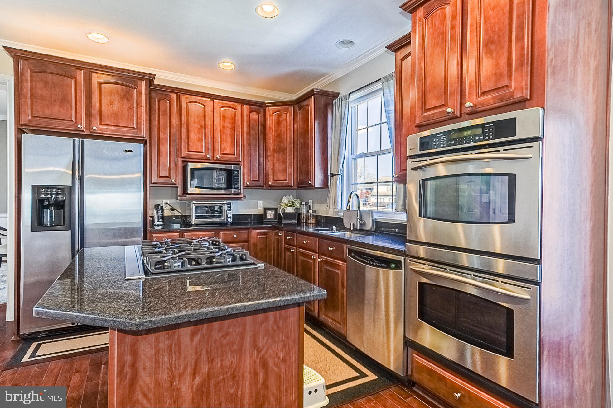 CHAPEL GROVE - Residential