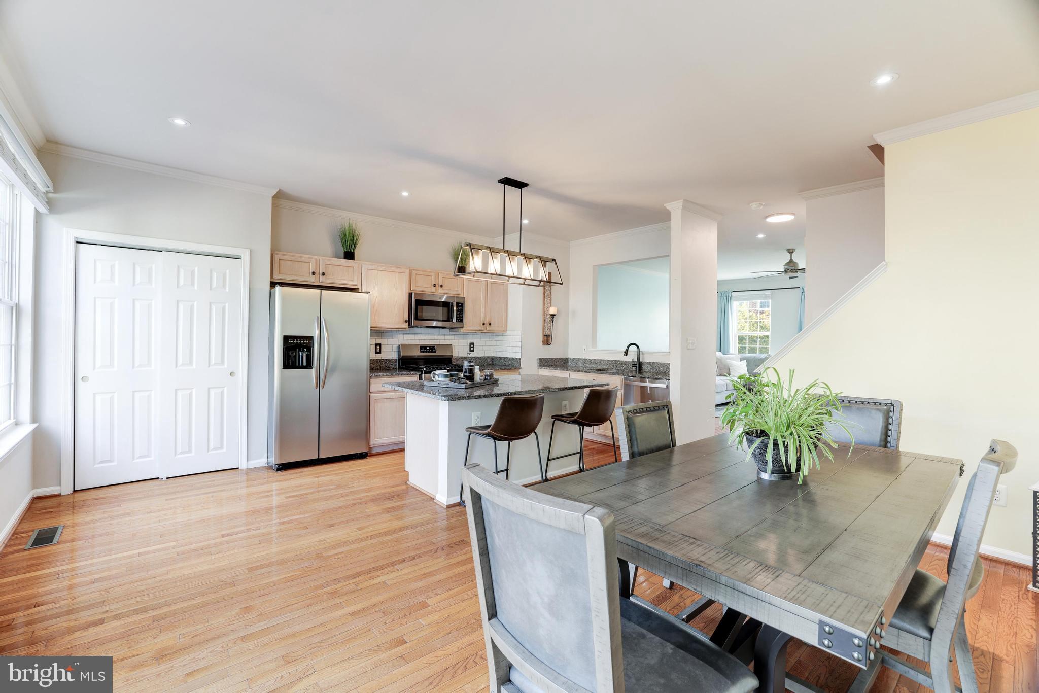 TRAILSIDE - Residential