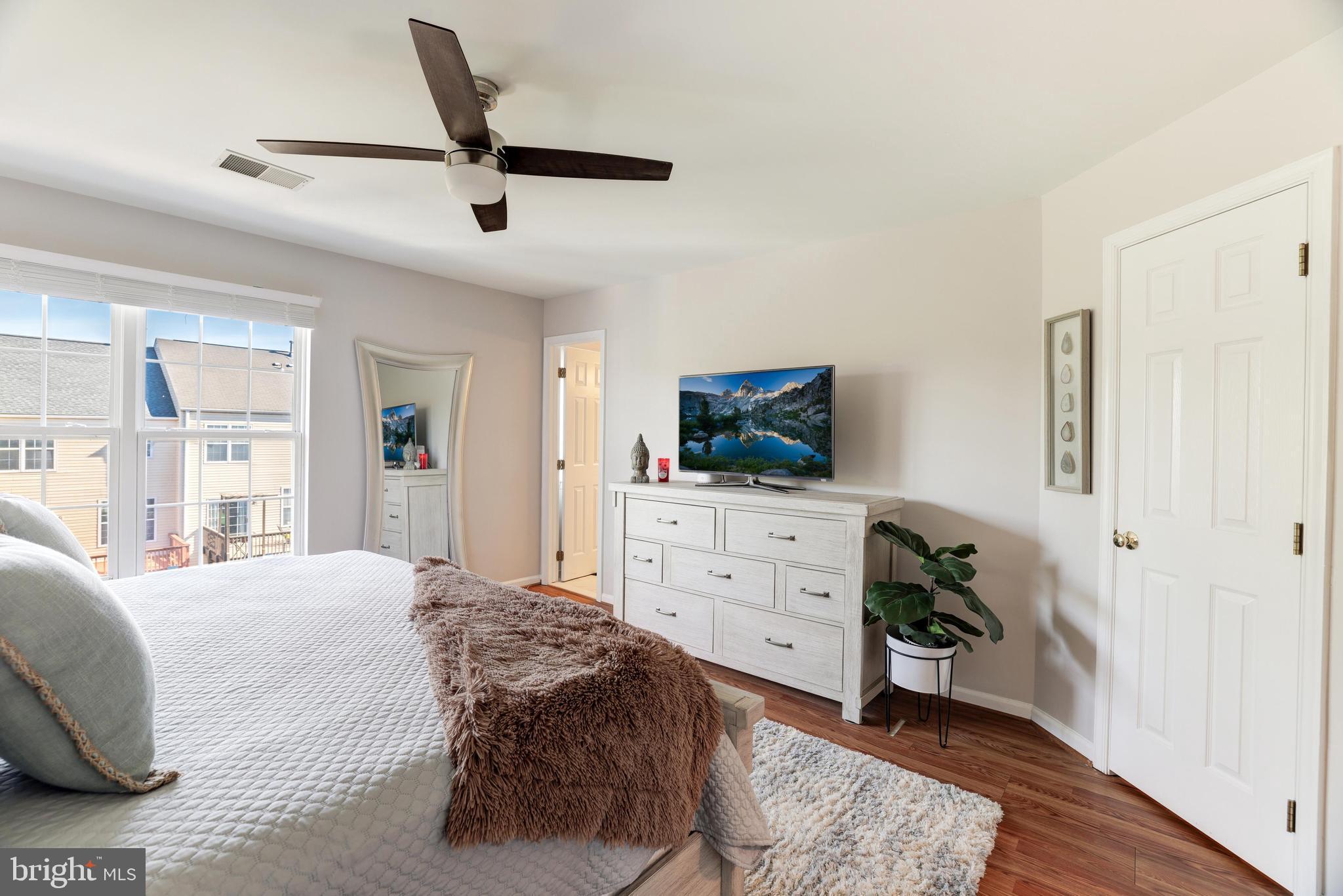 TRAILSIDE - Residential