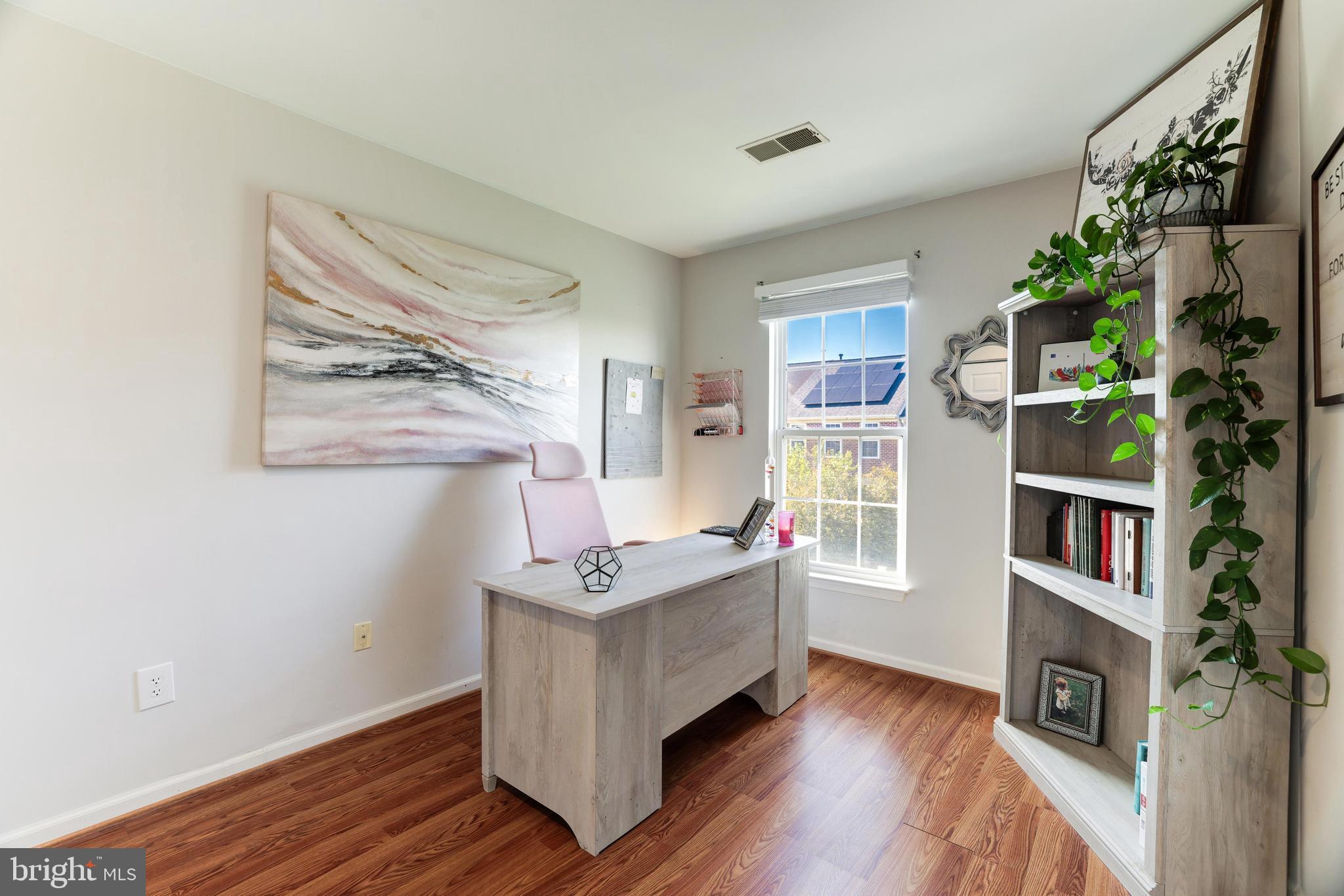 TRAILSIDE - Residential