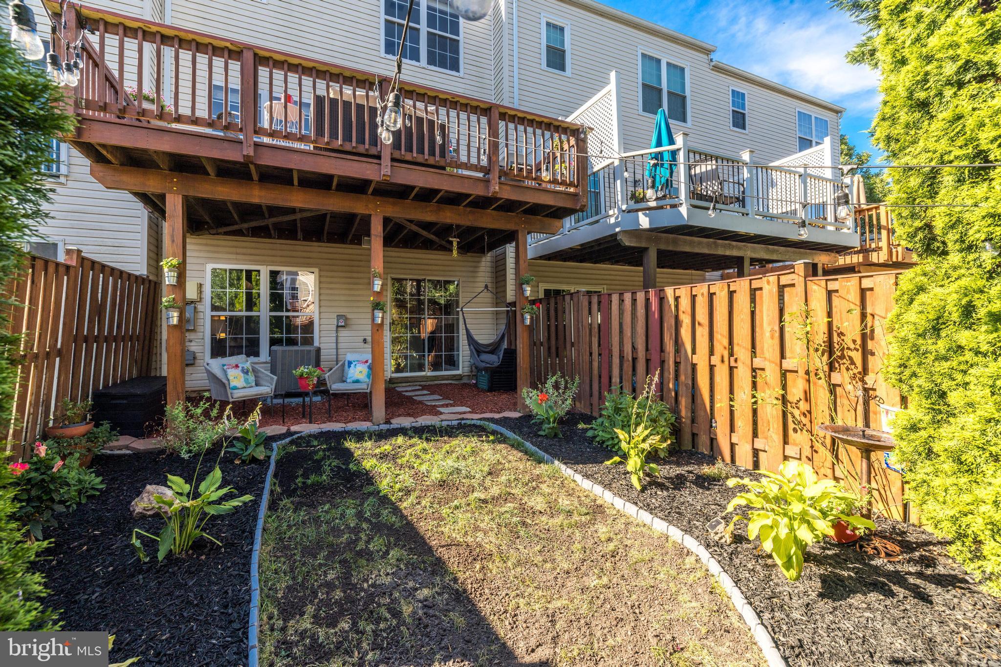 TRAILSIDE - Residential