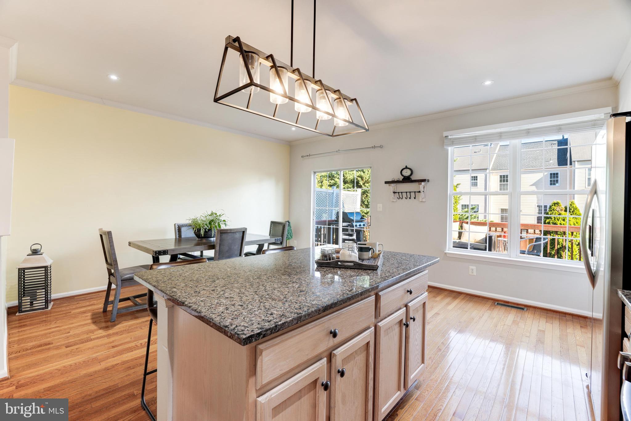 TRAILSIDE - Residential