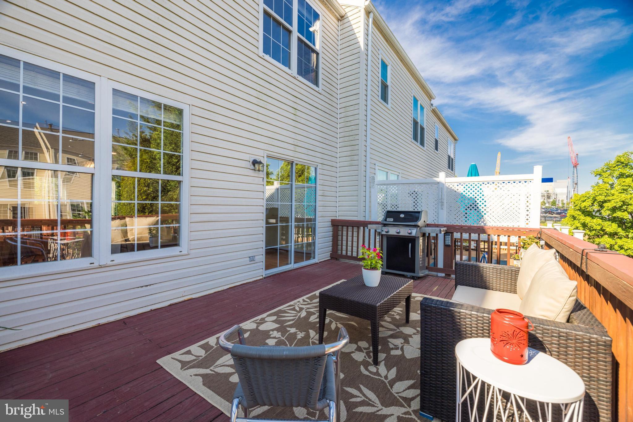 TRAILSIDE - Residential