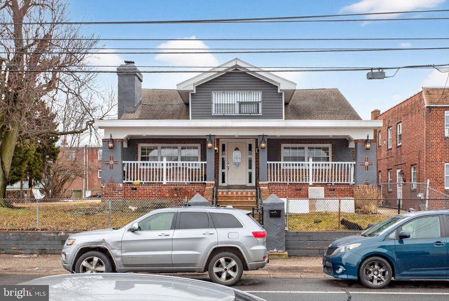 SHOWINGS ON SATURDAYS AND SUNDAY AFTERNOON - PLEASE TEXT AGENT FOR DETAILS
Welcome to this expansive home, fully renovated top to bottom. Key highlights: Four large bedrooms, including a primary suite with a walk-in closet and a huge luxury bathroom with separate tub and shower. A brand-new luxury open-concept kitchen flows into an enormous living area and additional sitting space. The wide staircase leads upstairs, while the finished basement offers a bar, gym area, and home theater. Additional features include central air and hot water on gas, security cameras, recessed lighting, a front gallery, and even a balcony. Located near major roads like Roosevelt Blvd and a bustling commercial area with restaurants and bars, no detail was spared. Ample closet space throughout. This is a move-in-ready, structured luxury for a refined lifestyle!