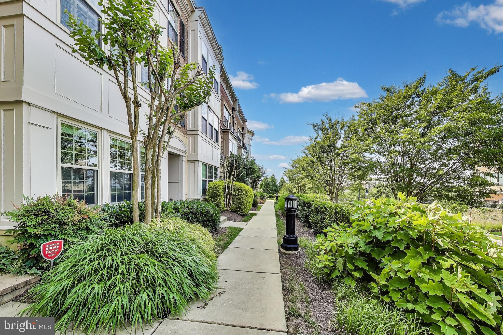 NATIONAL HARBOR - Residential Lease