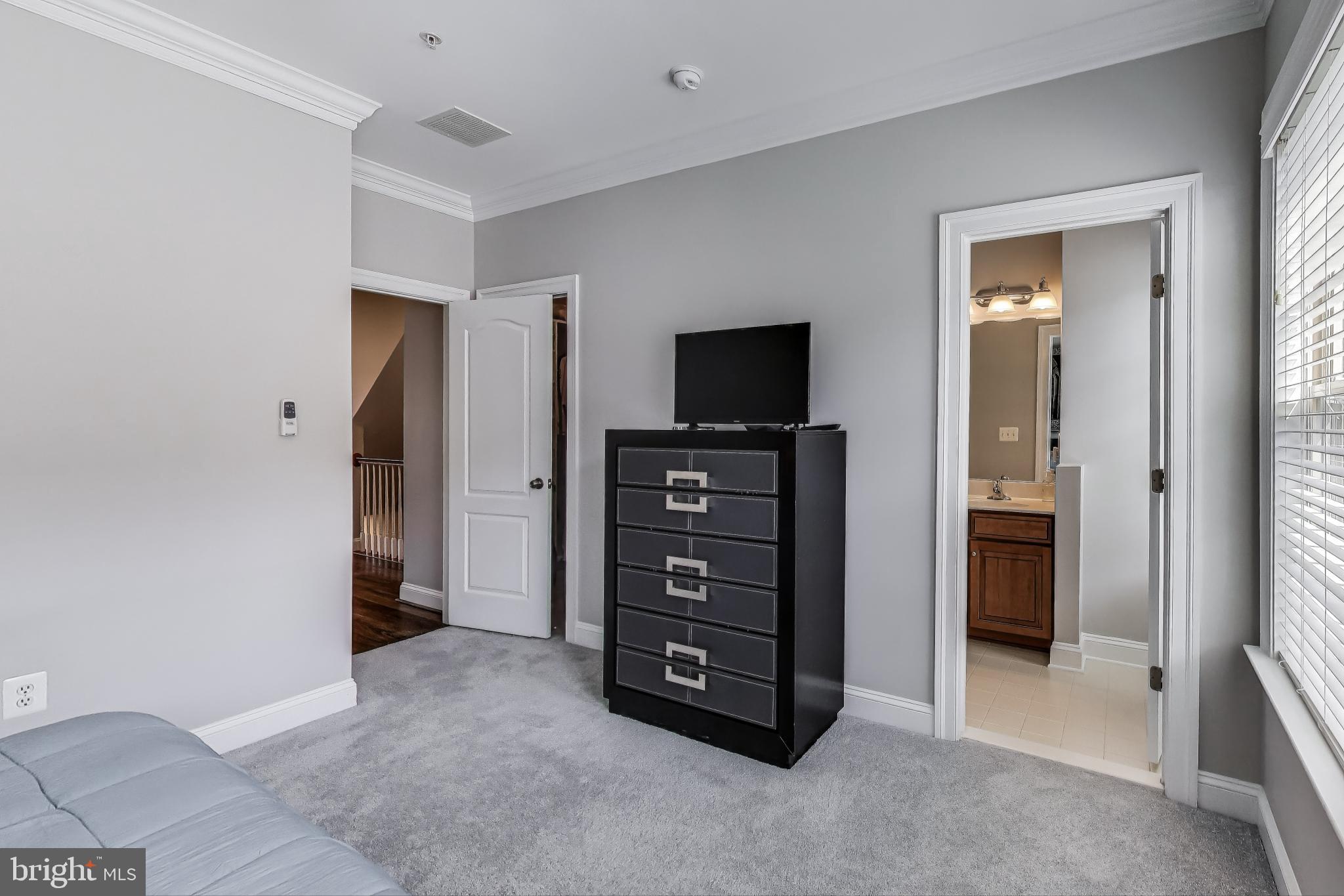 NATIONAL HARBOR - Residential Lease